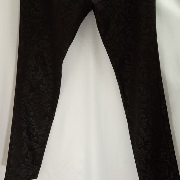 Flirtatious Brand Women's Size L Pull-On Pants Black Silver Embossed - Picture 11 of 14